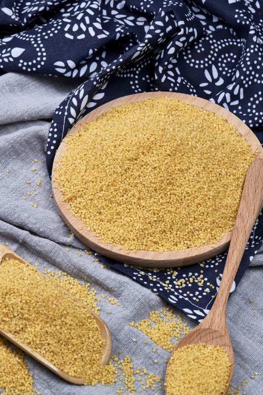 质量上乘的金黄小米粟米