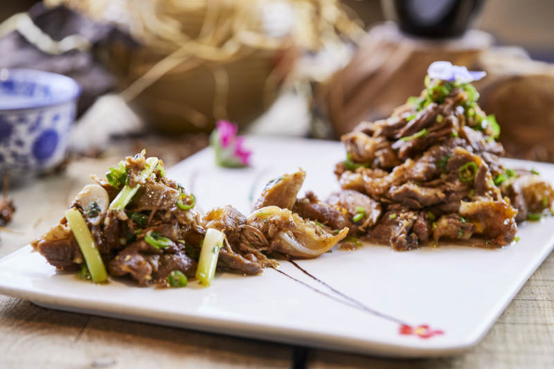 农家拆骨肉肘子