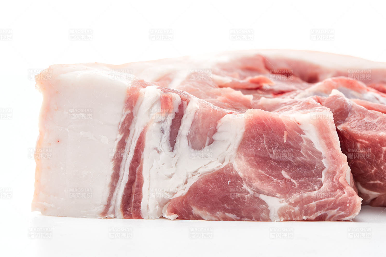 检疫合格的屠宰生鲜猪肉