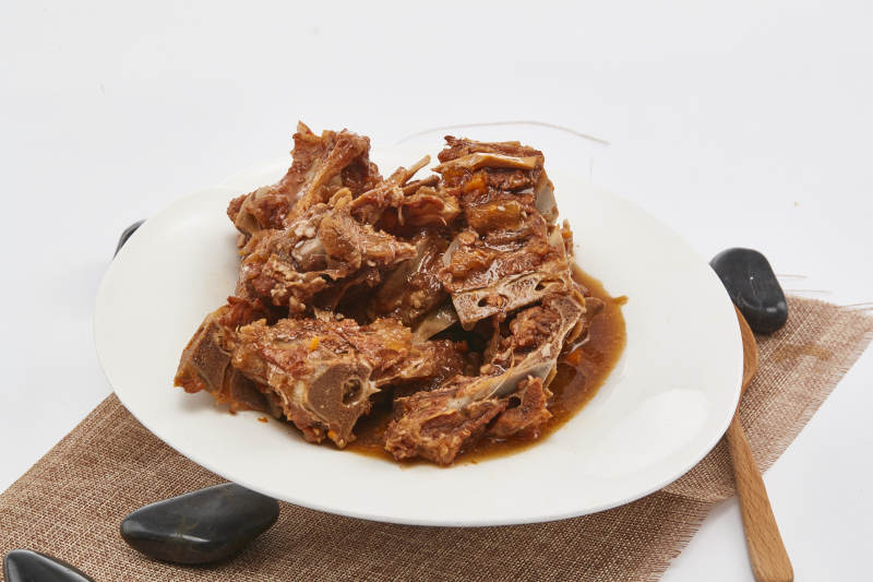 家常酱炖牛筋头巴脑