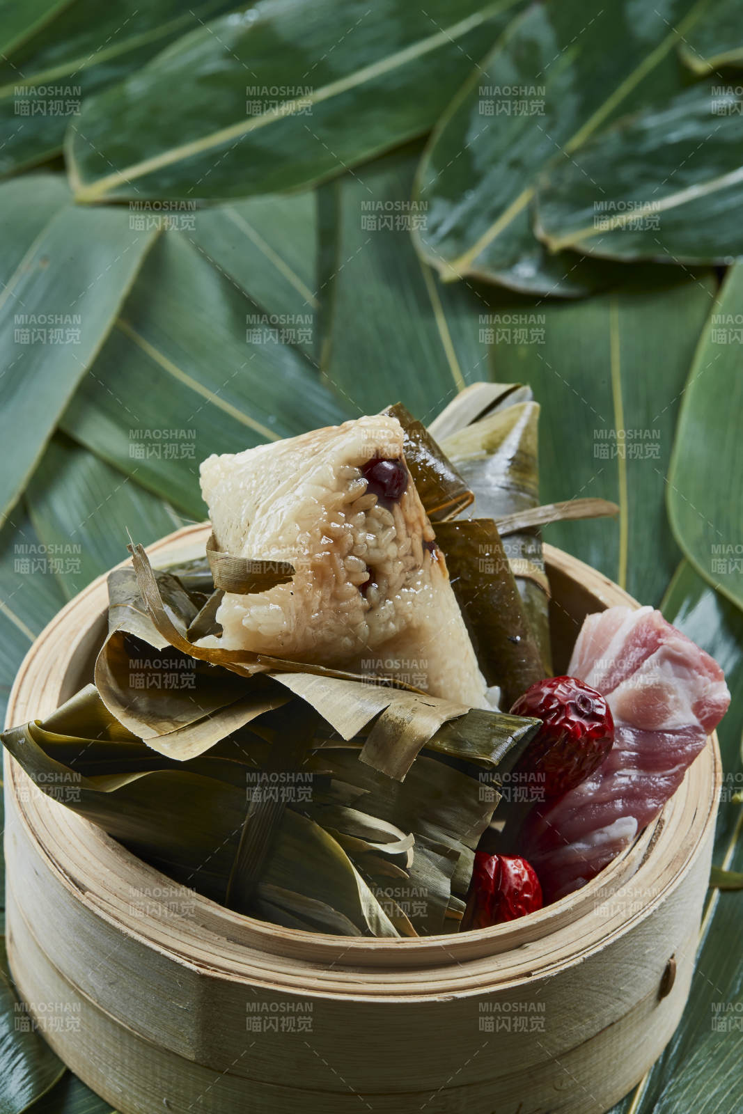 端午節的粽子和原材料