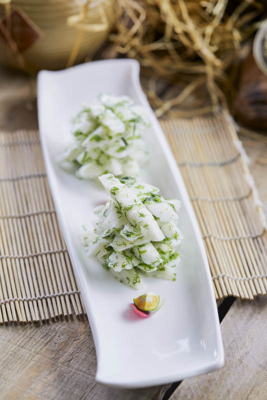 精美凉菜茴香山药