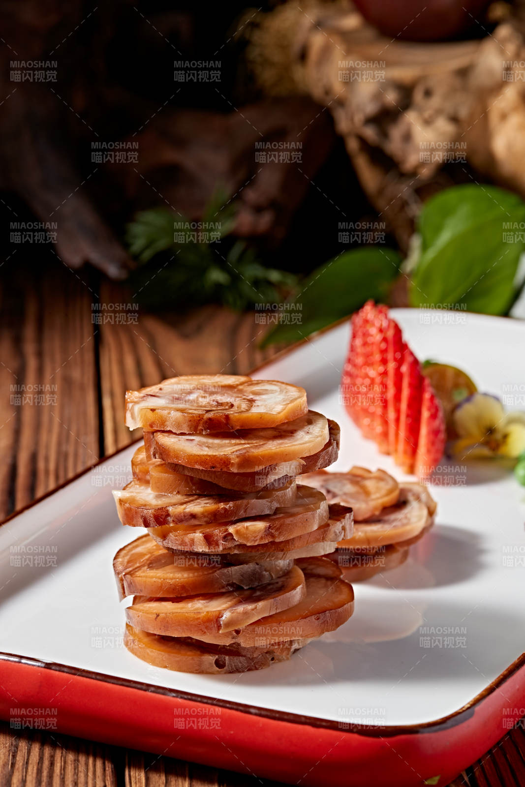 壓豬耳肘花切片