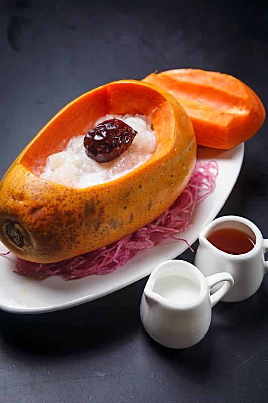 鲜奶木瓜炖雪哈