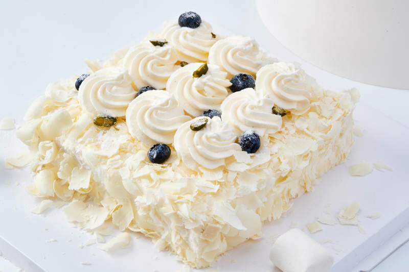 蓝莓白巧克力鲜奶慕斯榴莲蛋糕
