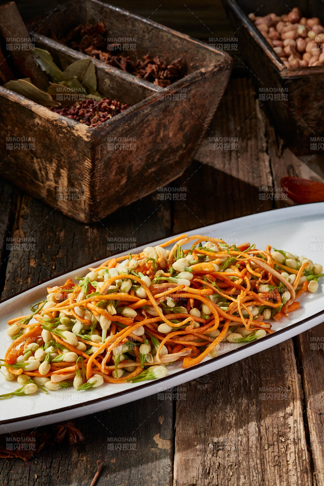 茉莉花拌虫草花