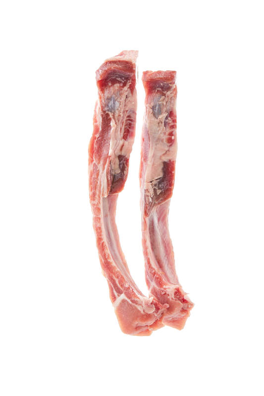 白色背景下的生鮮豬肋排