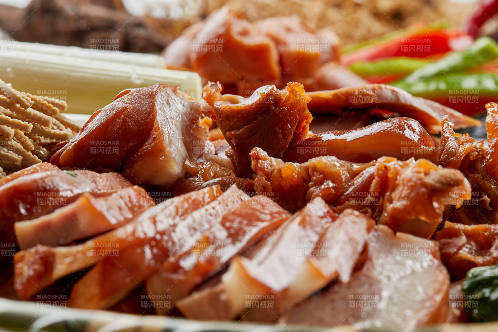 竹制笸箩装的农家大丰收