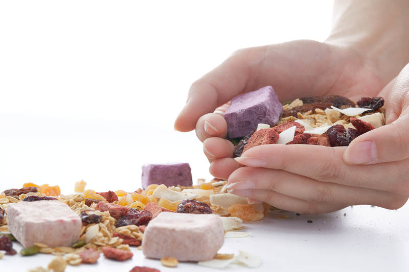 美味健康的营养早餐坚果混合烤燕麦