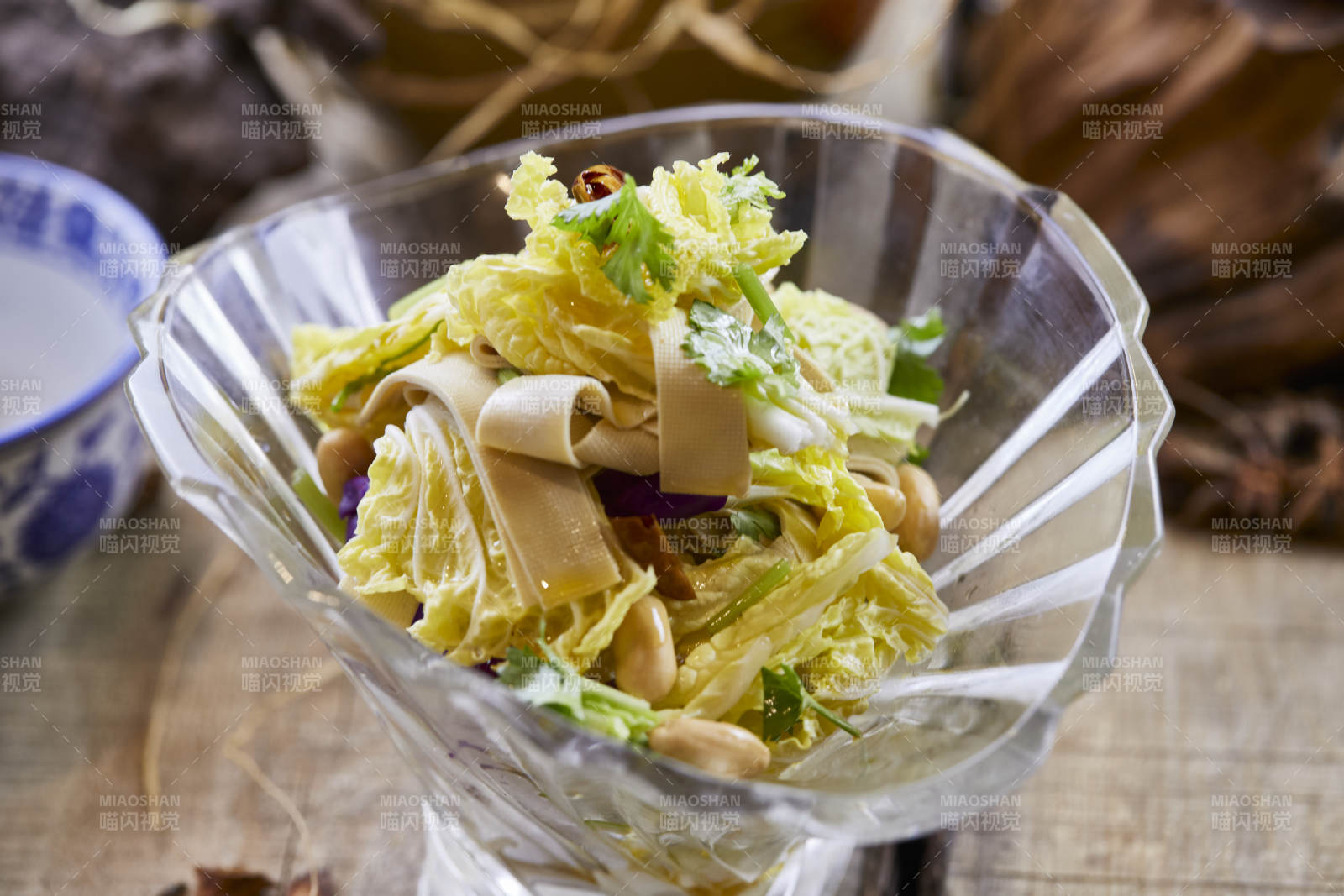 农家下酒菜豆皮菜心紫甘蓝果仁