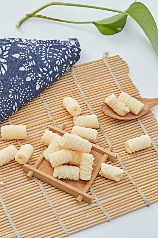 浓香甜美滋味浓郁的蒙族牛奶制品特写