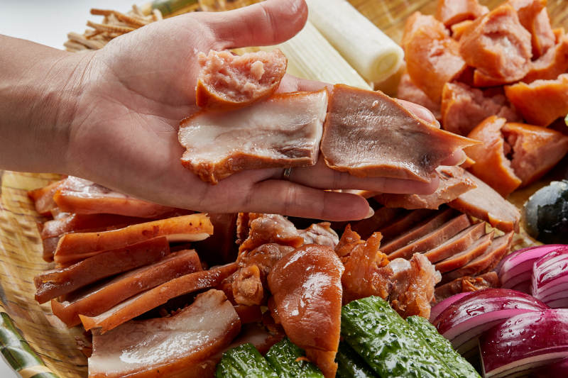 竹制笸箩装的农家大丰收