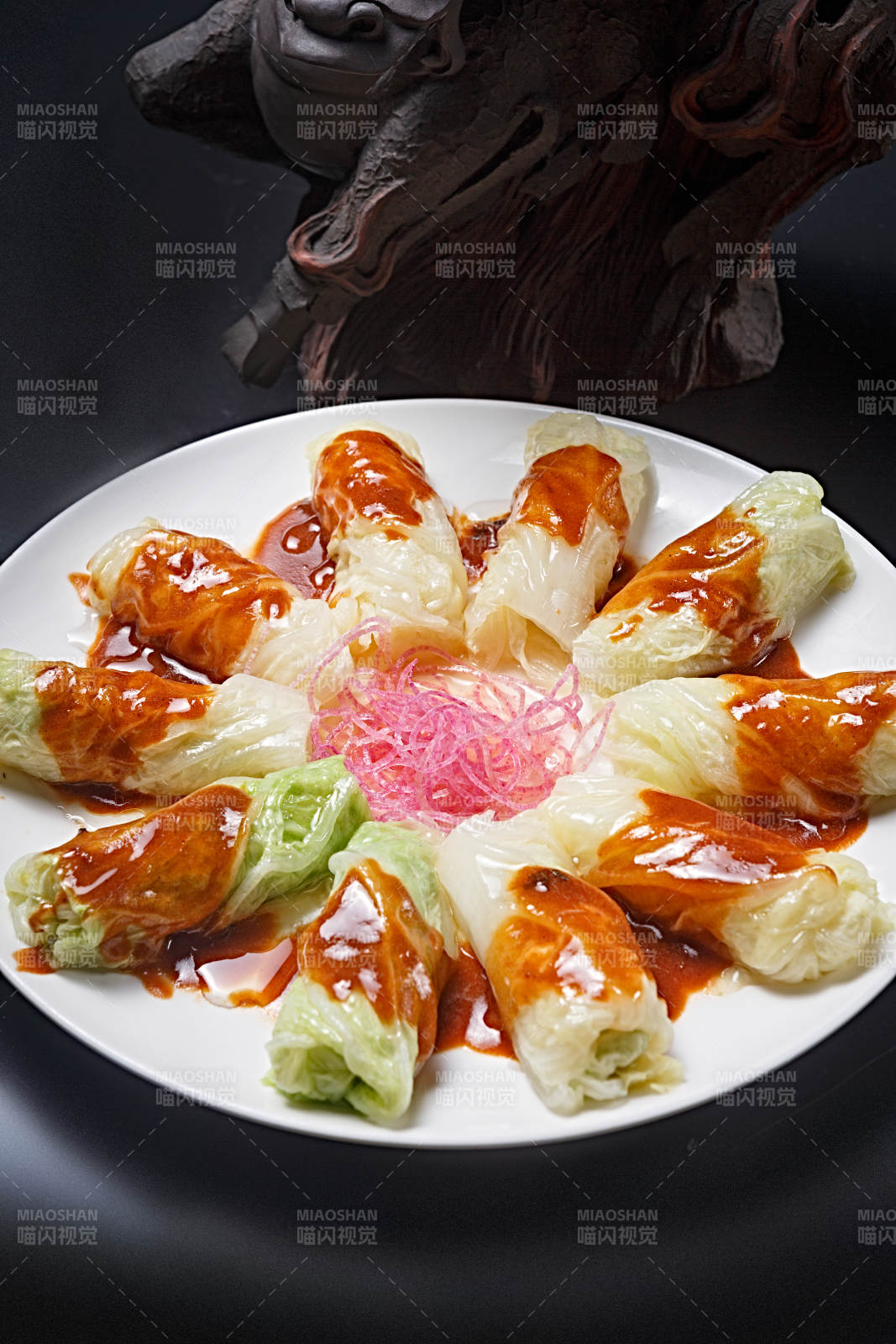 包菜澆汁蒸水晶大蝦卷