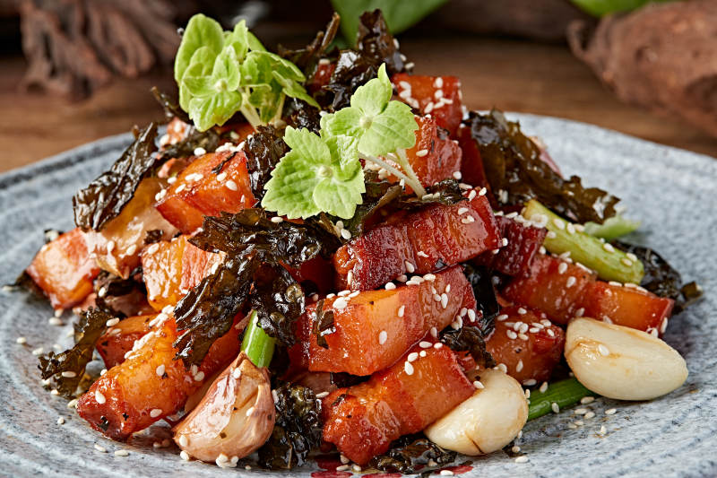 龙井蒜香红烧肉