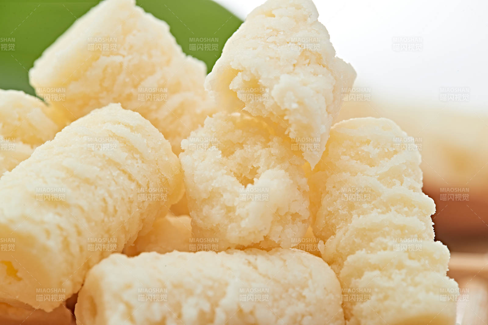 浓香甜美滋味浓郁的蒙族牛奶制品特写