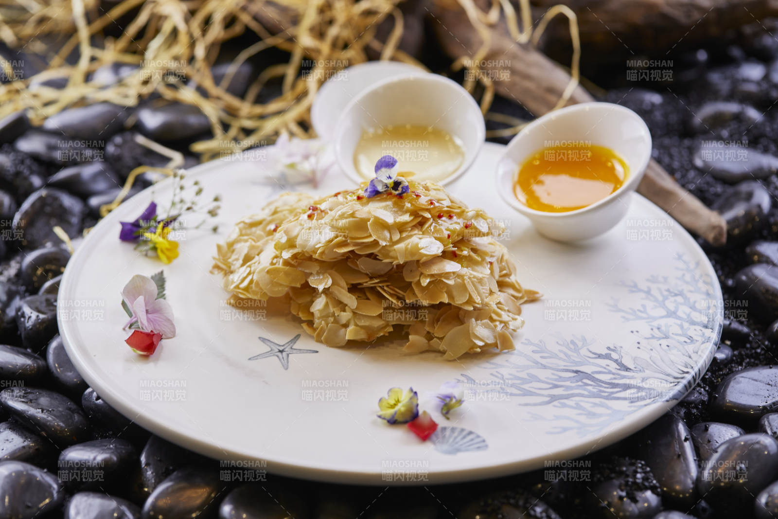 裹杏仁片香炸深海鱈魚肉