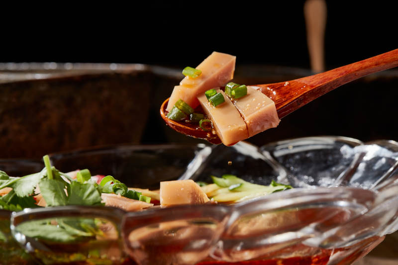 红油大同黑凉粉