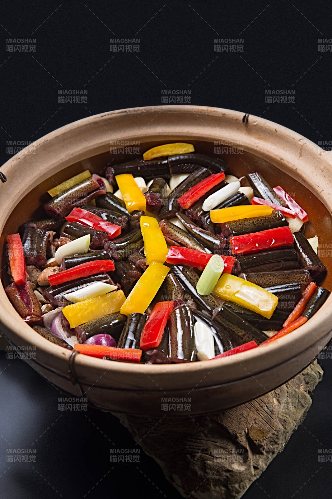 潮州生啫蒜香黃鱔煲