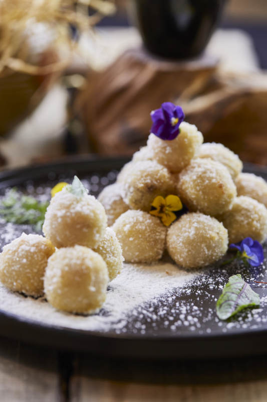 油炸荔枝豆沙糯米丸