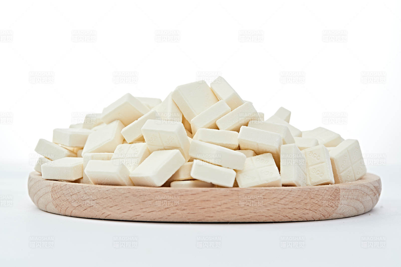 浓香甜美滋味浓郁的蒙族牛奶制品特写