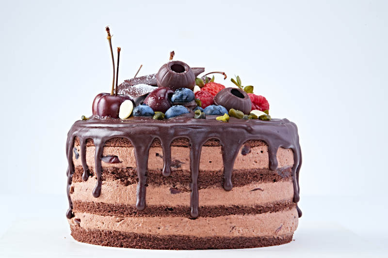 藍莓草莓車厘子巧克力鮮奶慕斯生日蛋糕