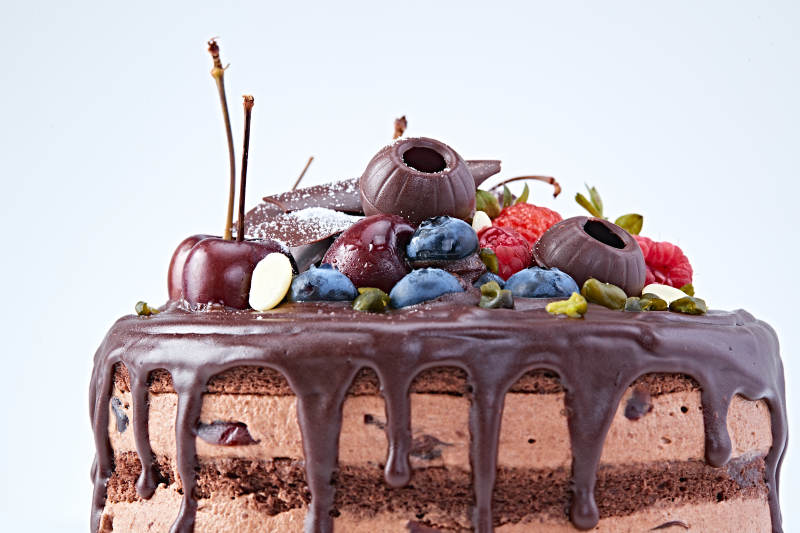 藍莓草莓車厘子巧克力鮮奶慕斯生日蛋糕