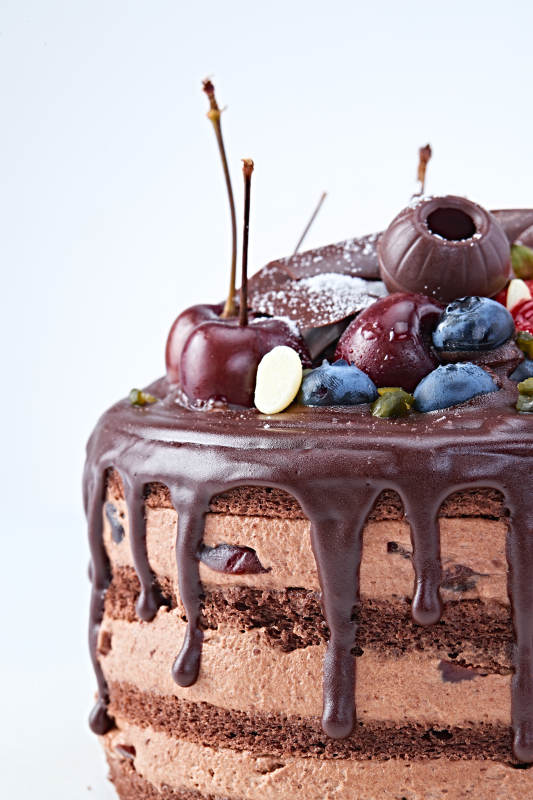 藍莓草莓車厘子巧克力鮮奶慕斯生日蛋糕