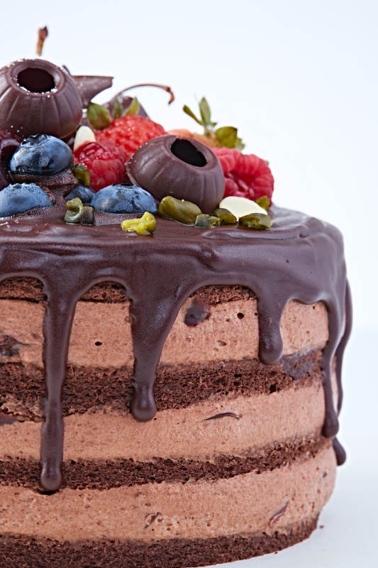 藍莓草莓車厘子巧克力鮮奶慕斯生日蛋糕