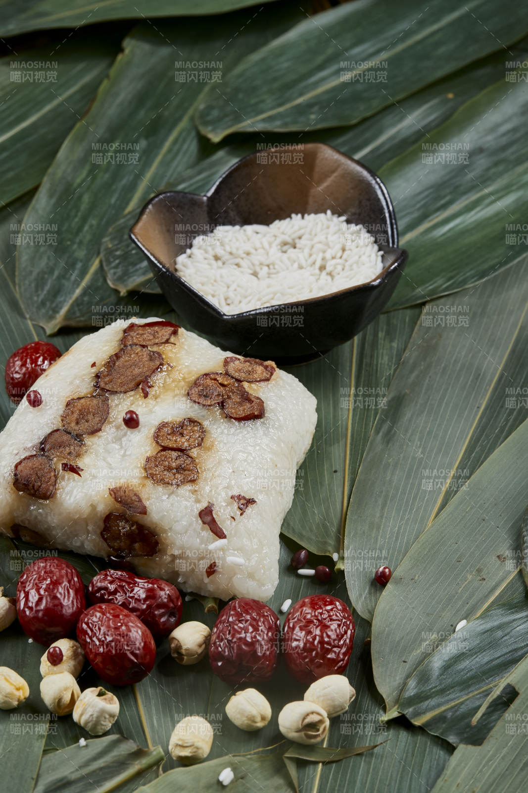 端午節的粽子和原材料