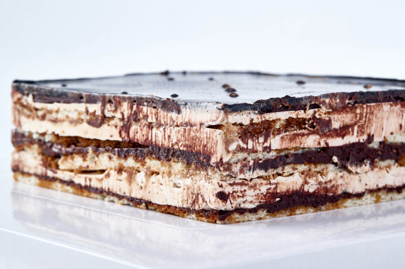 比利黑巧克力鮮奶慕斯杏仁蛋糕