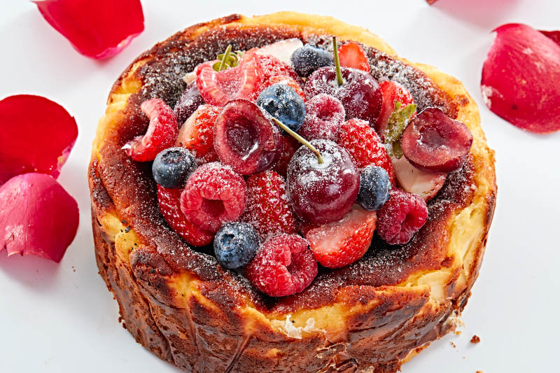 巴斯克芝士风暴鲜果乳酪蛋糕