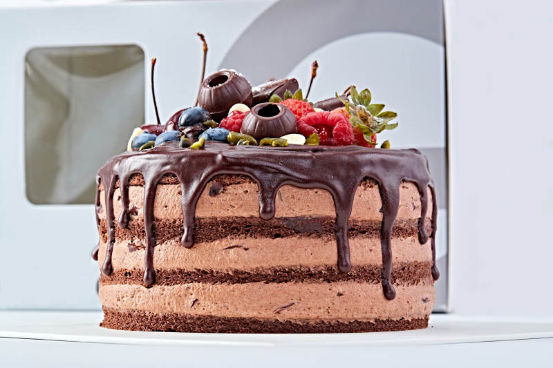 藍莓草莓車厘子巧克力鮮奶慕斯生日蛋糕