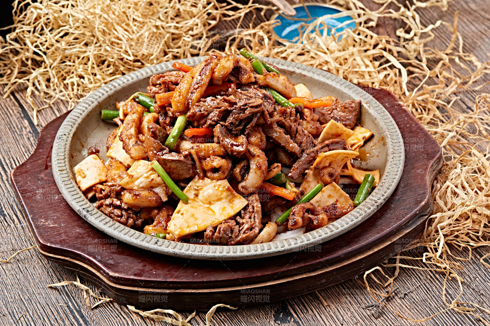 鐵板醬爆魷魚(yú)腰花黃喉