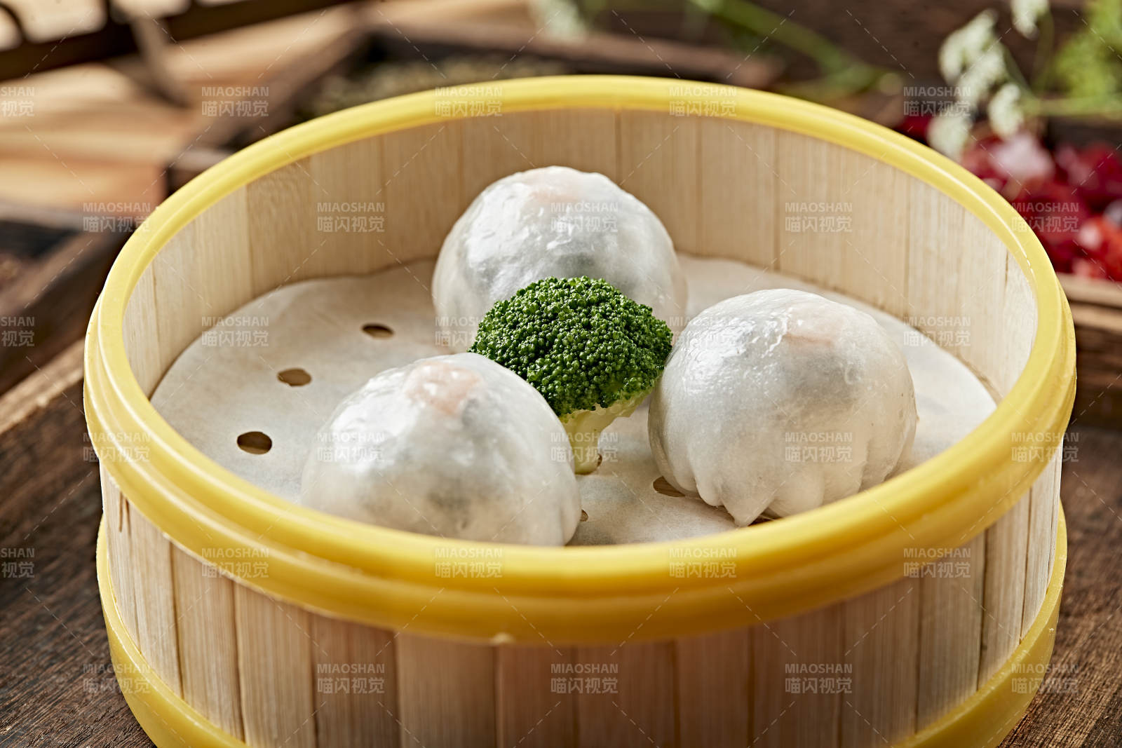 港式茶餐冰皮水晶雪菜豬肉包