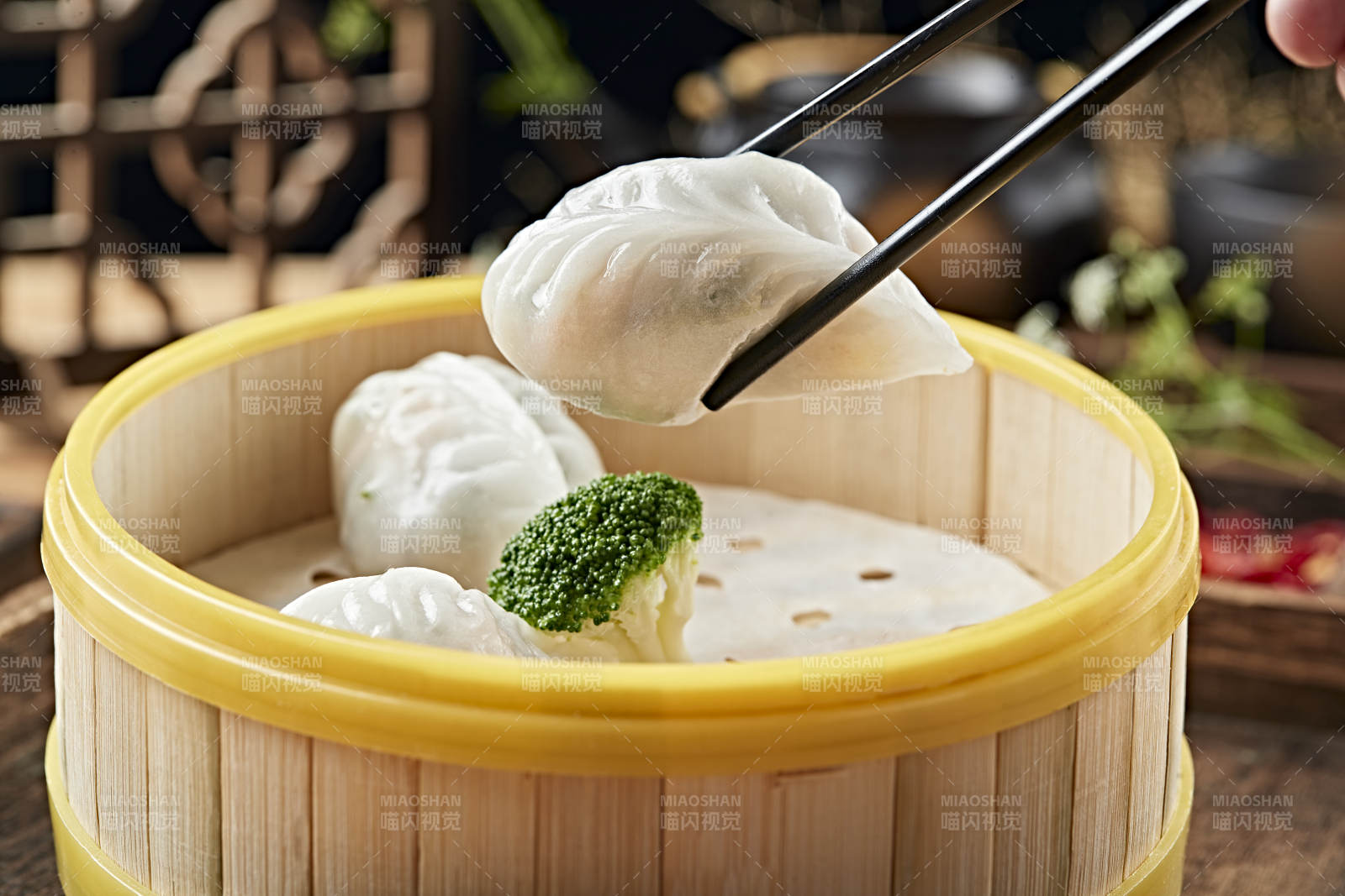 港式茶餐冰皮水晶什錦蒸餃