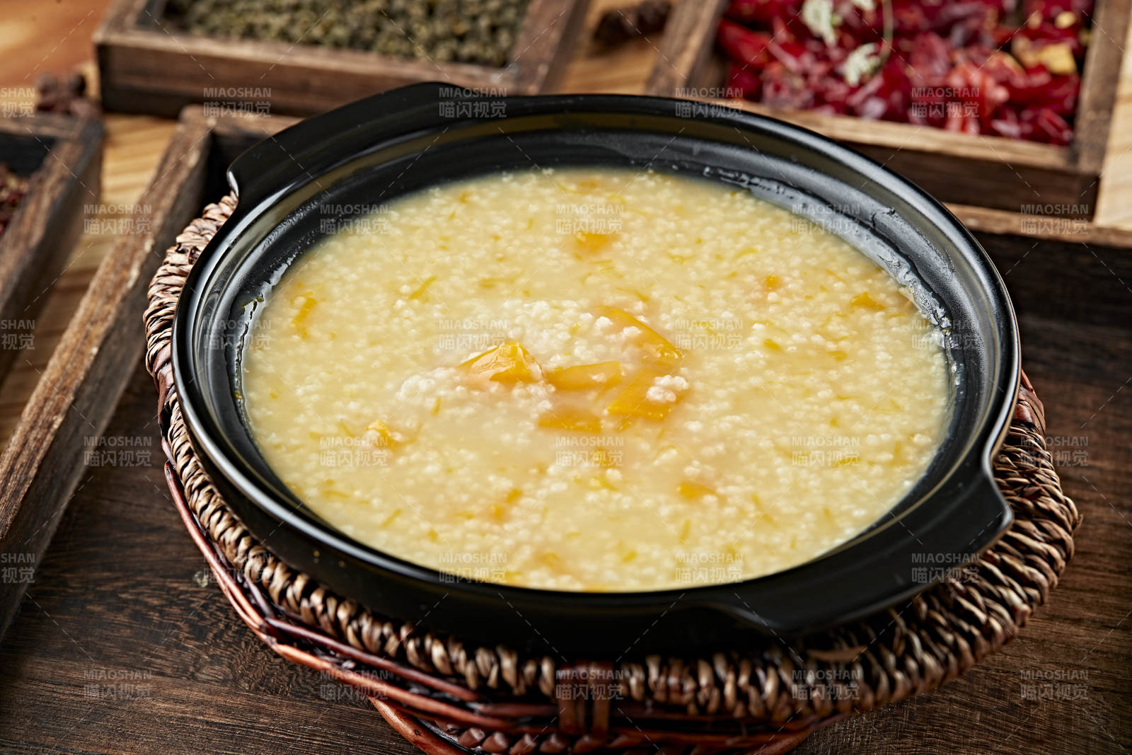 港式茶餐砂鍋南瓜金米粥