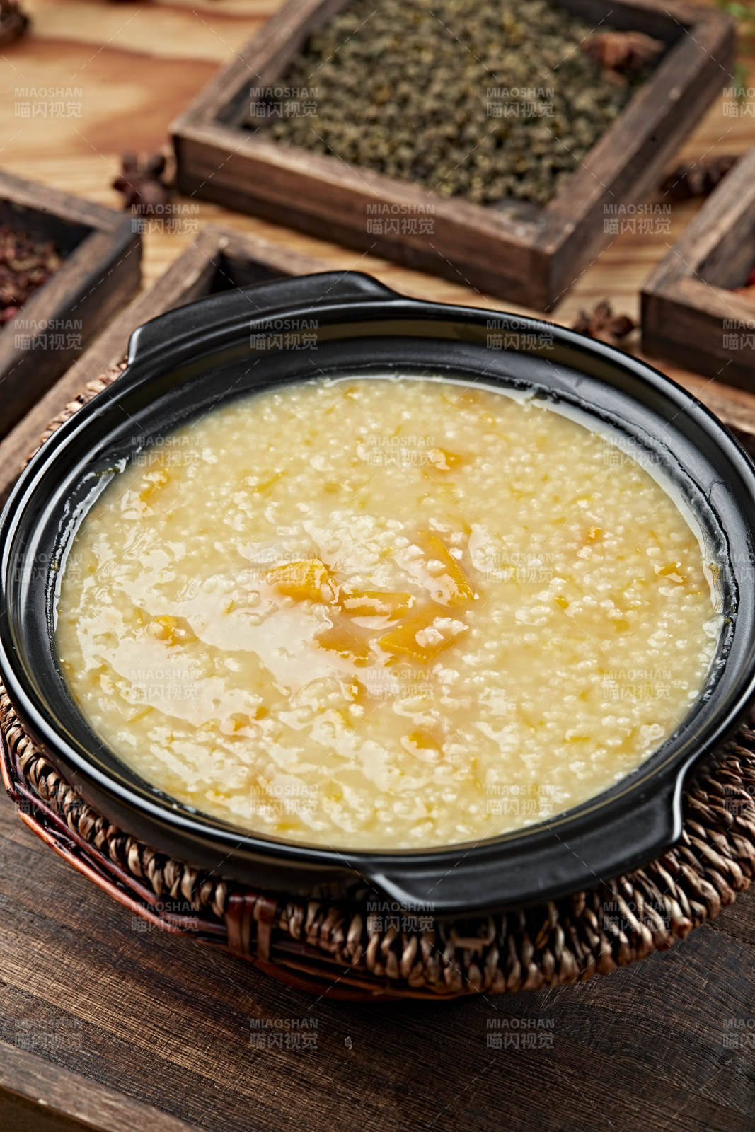 港式茶餐砂鍋南瓜金米粥