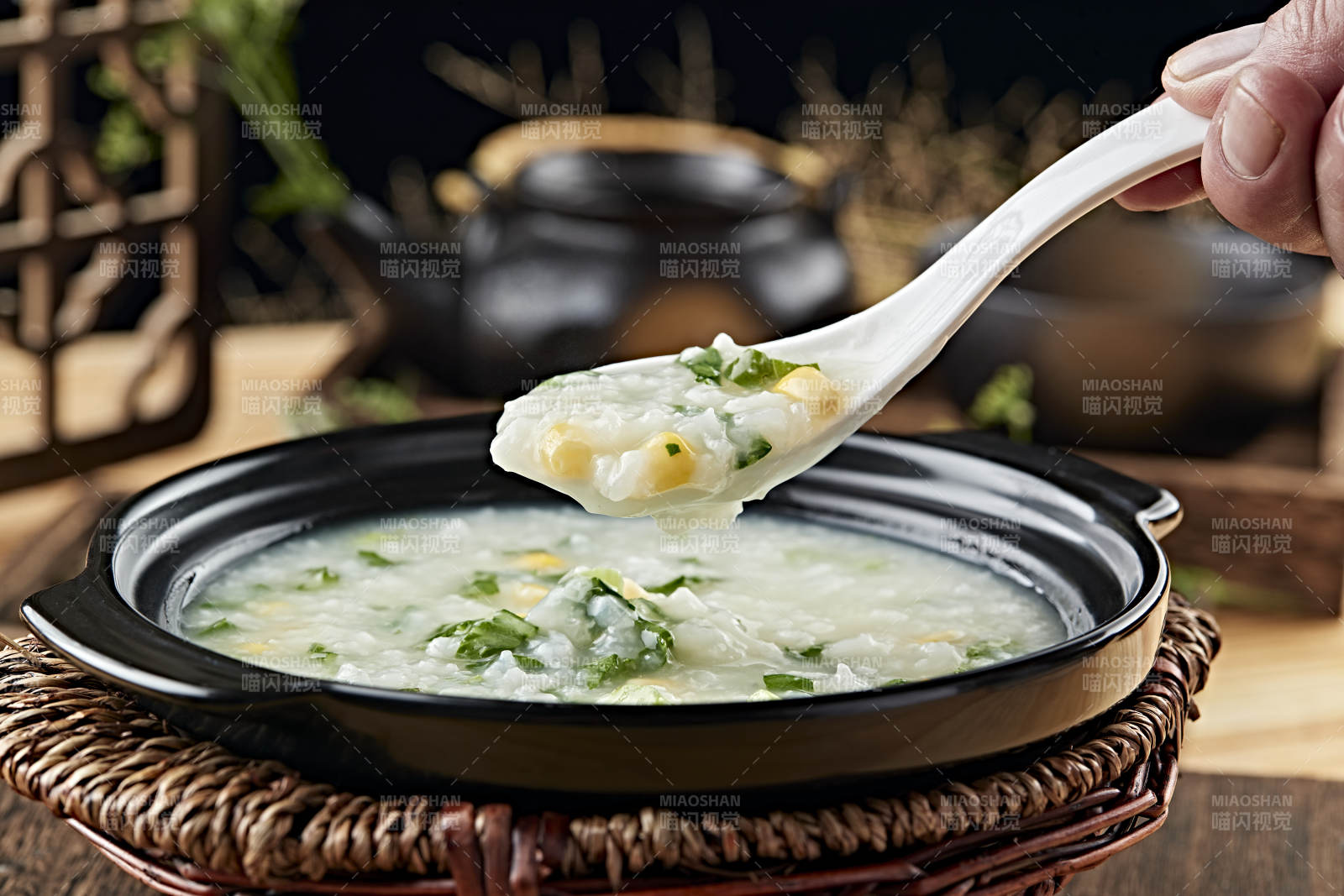 港式茶餐砂鍋玉米小白菜粥