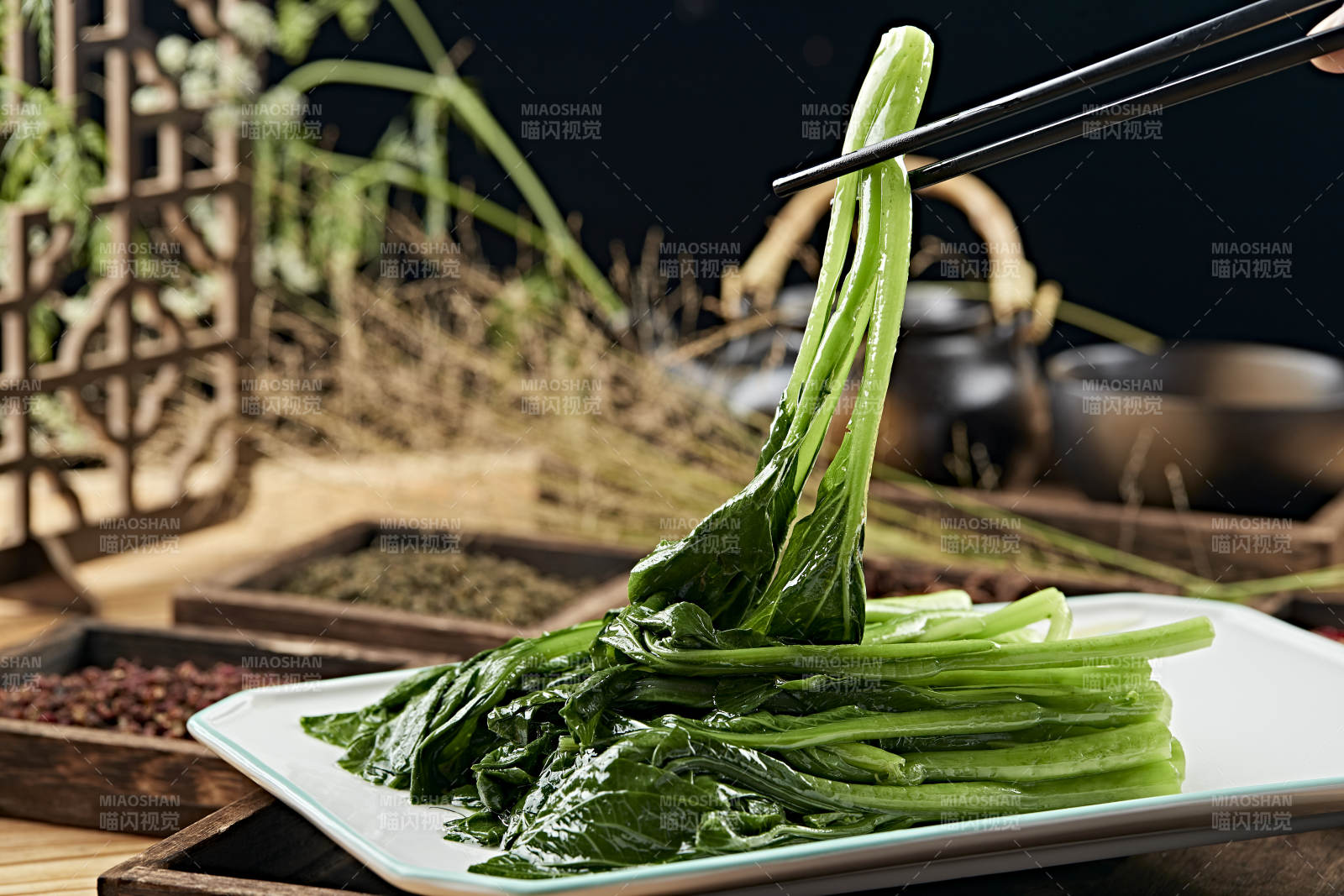 港式茶餐白灼菜心