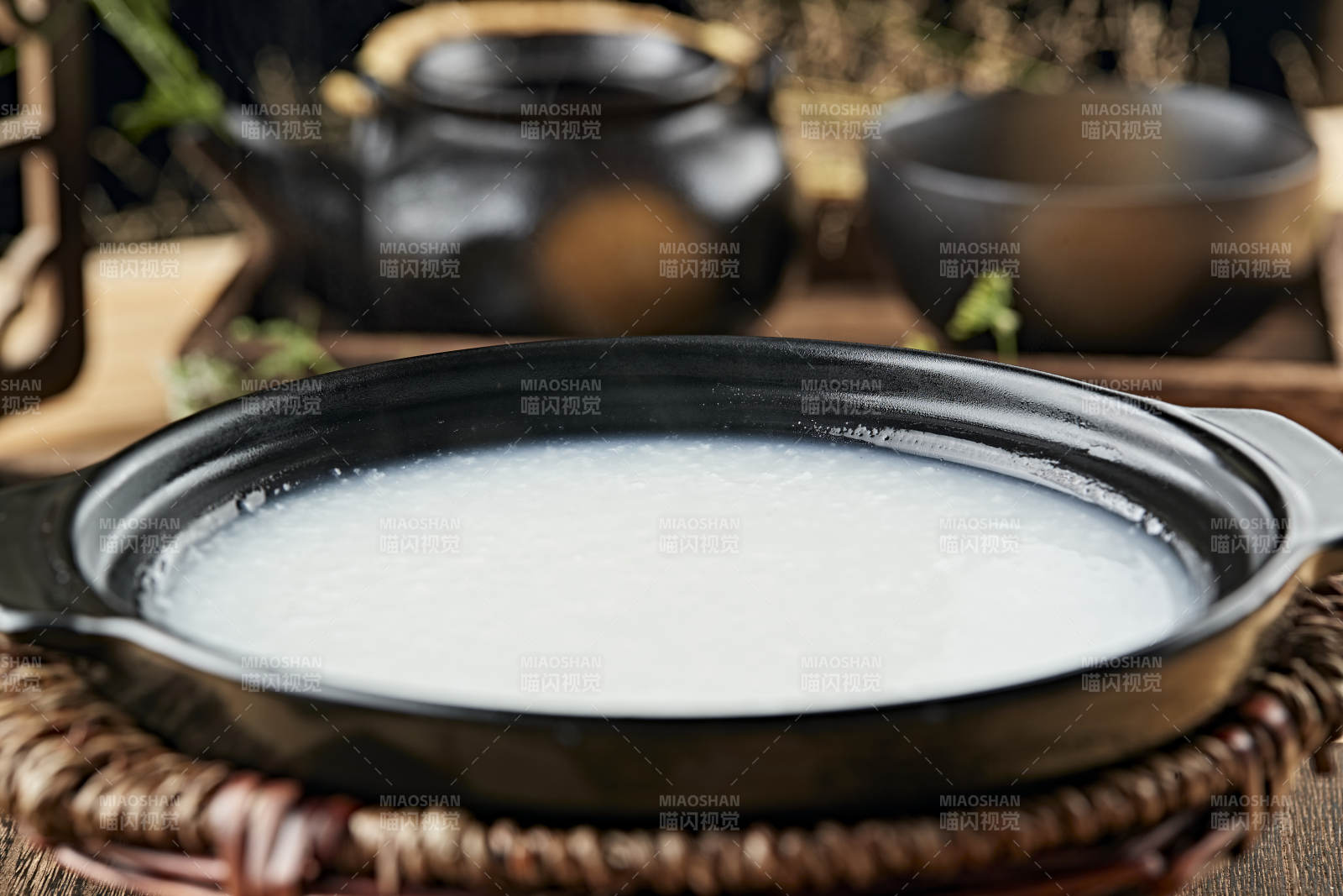 港式茶餐砂鍋白米粥