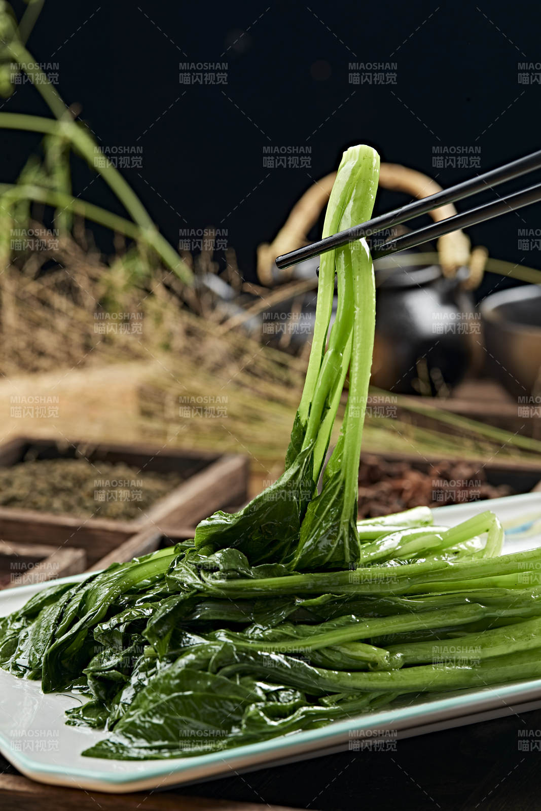 港式茶餐白灼菜心