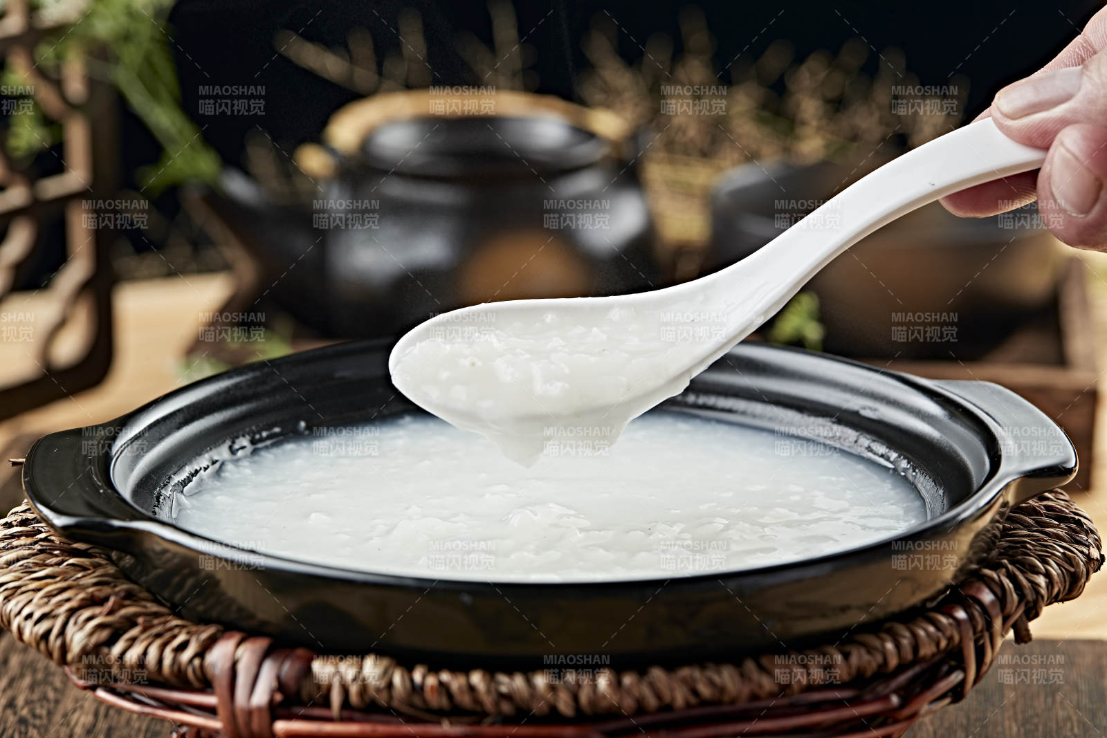 港式茶餐砂鍋白米粥