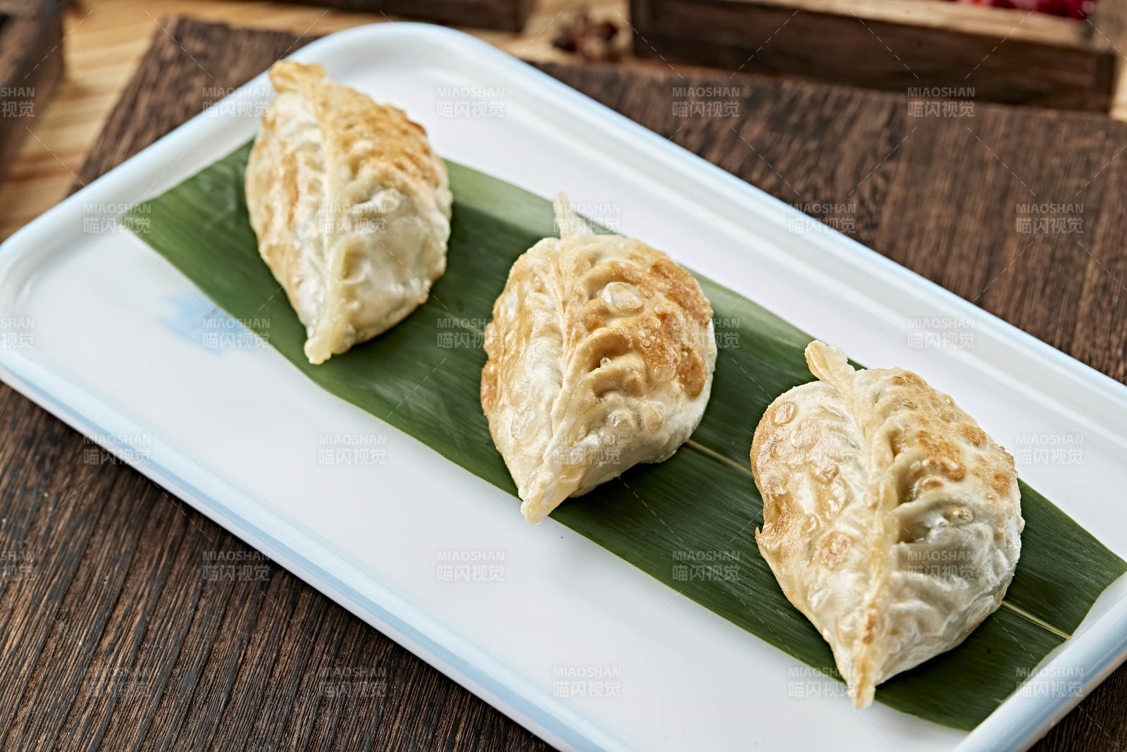 港式茶餐香菇韭菜瘦肉馅煎蒸饺