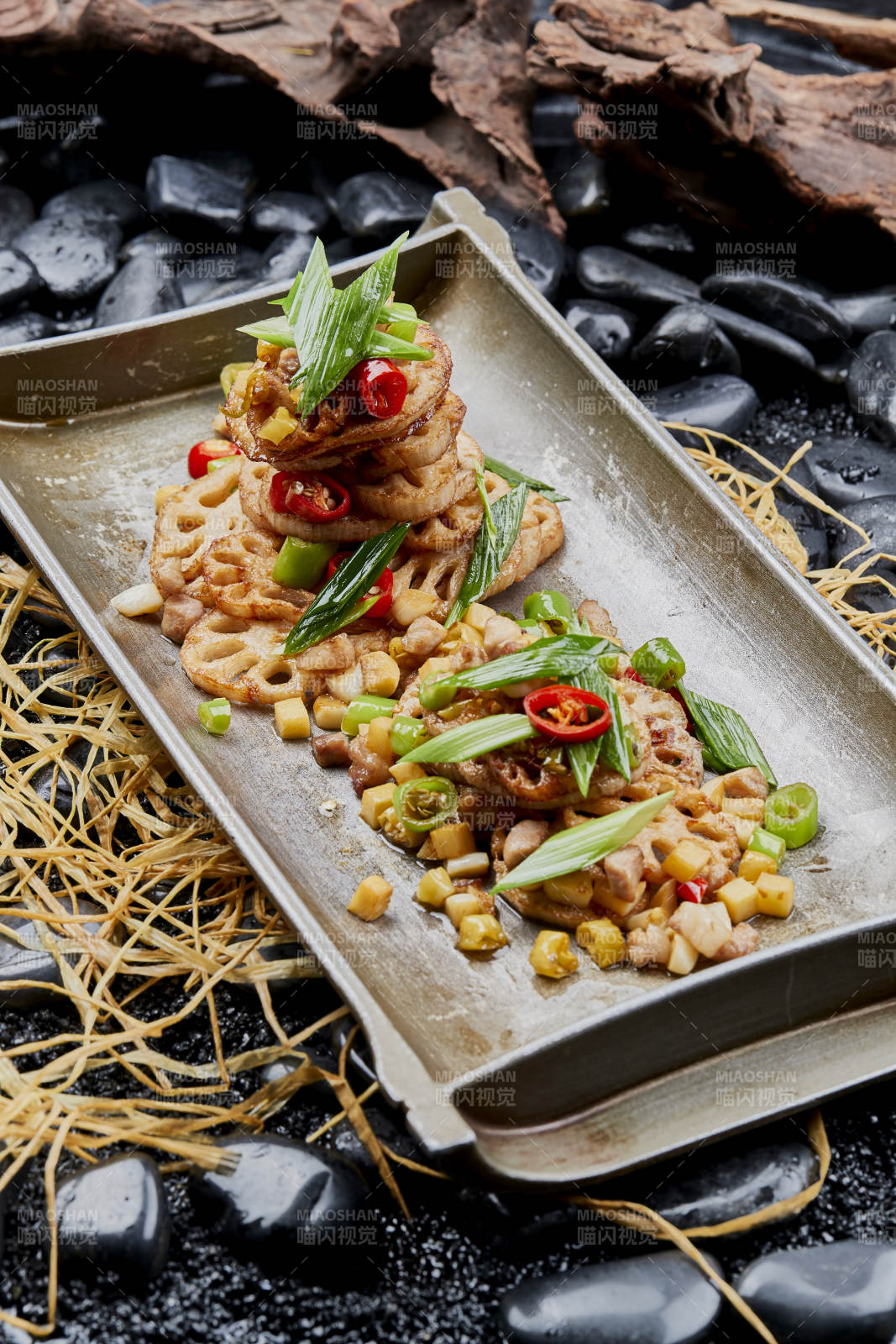 青蒜果粒米椒铁板香煎藕片