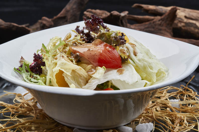 浇汁麻酱时蔬大拌菜