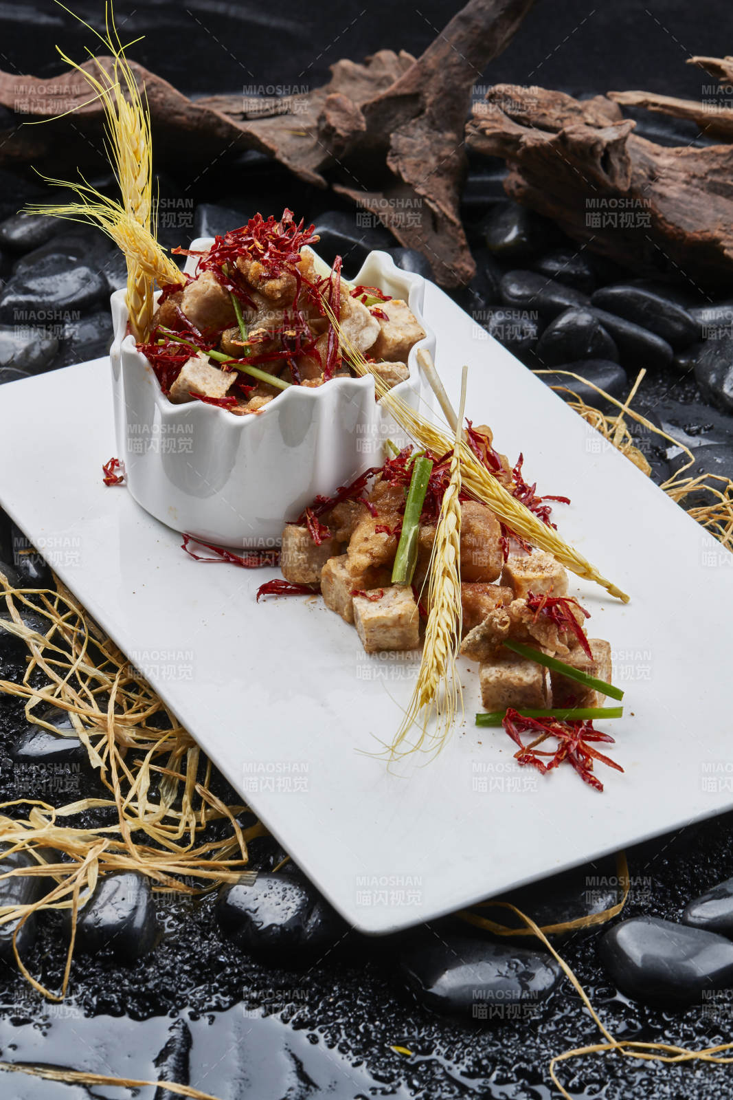 紅椒絲配軟炸手打如豆腐