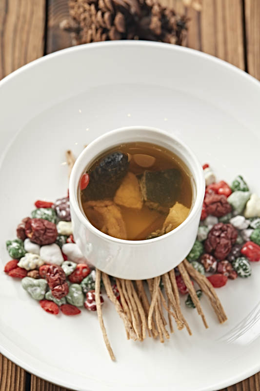 枸杞当归乌鸡汤