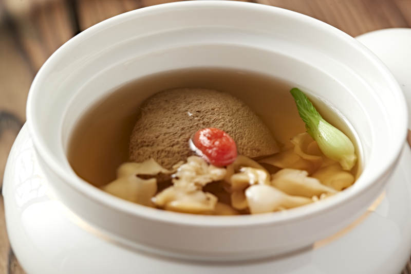 枸杞螺肉猴头菌菇滋补汤