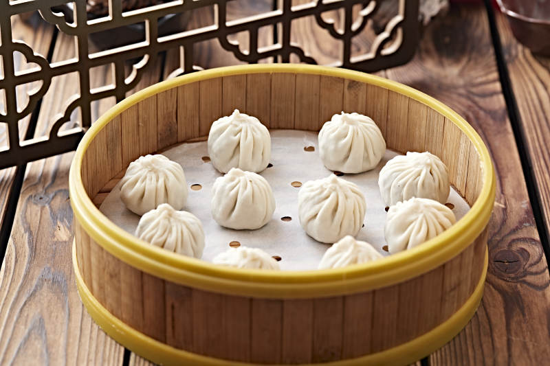 笼屉装的包子