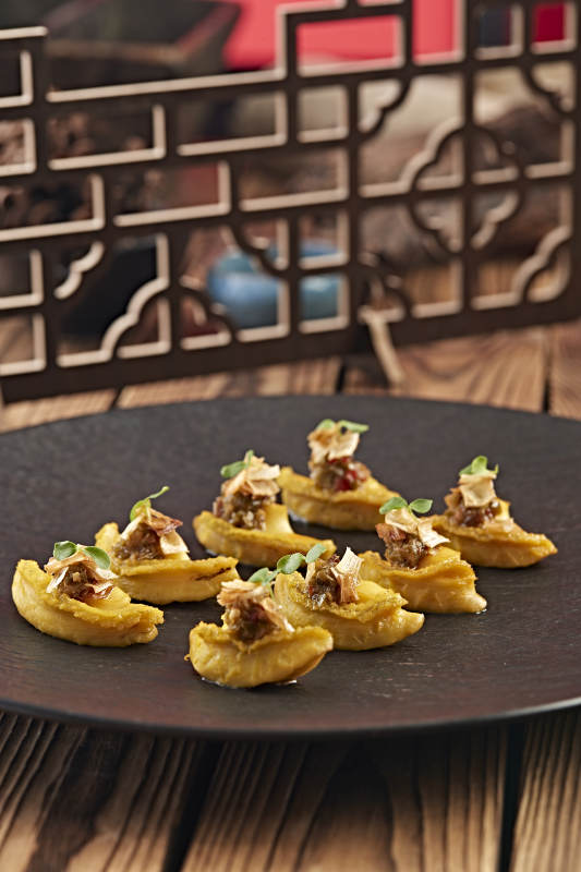 山椒酱配油煎鲜鲍鱼